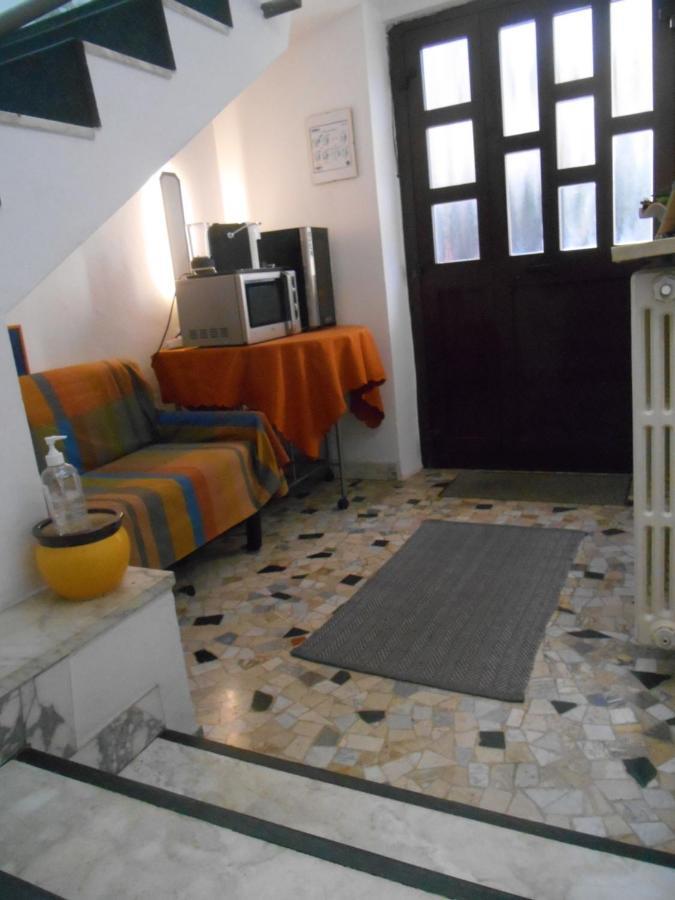 Le Rose Malpensa Bed & Breakfast Busto Arsizio Exterior foto