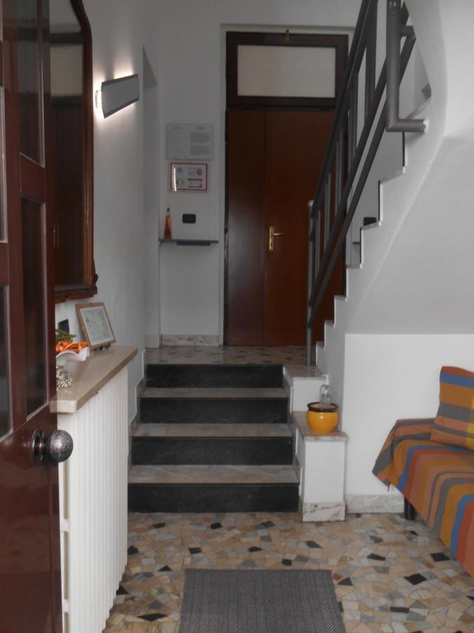 Le Rose Malpensa Bed & Breakfast Busto Arsizio Exterior foto