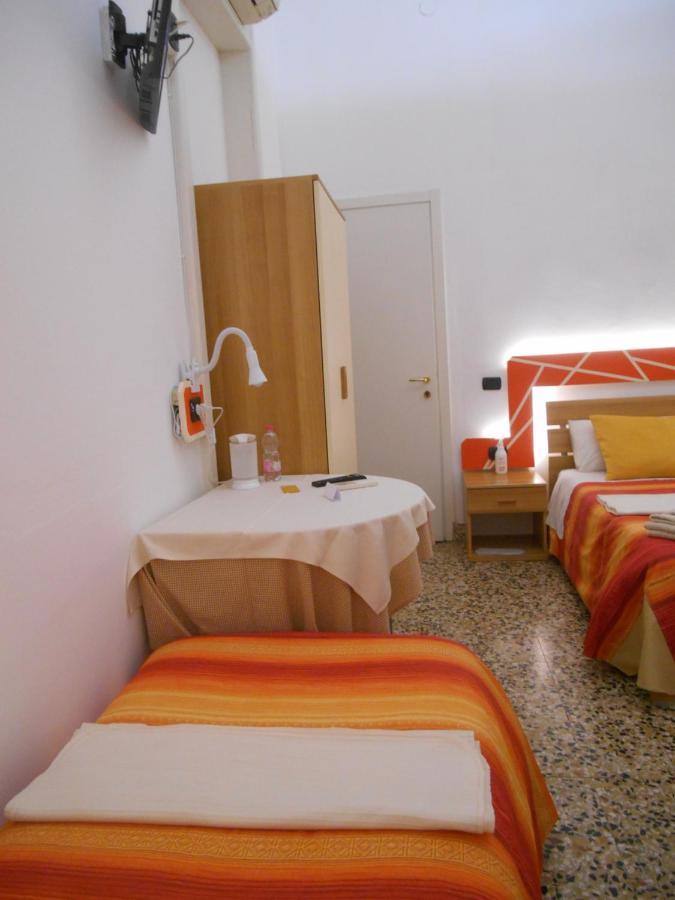 Le Rose Malpensa Bed & Breakfast Busto Arsizio Exterior foto
